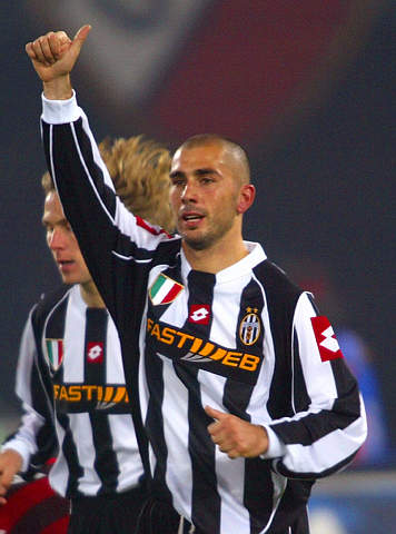 绿茵传承，足球主题文化展“十五运”站在广东美术馆开幕（“十五运”绿茵传承足球主题文化展在广东美术馆启幕）