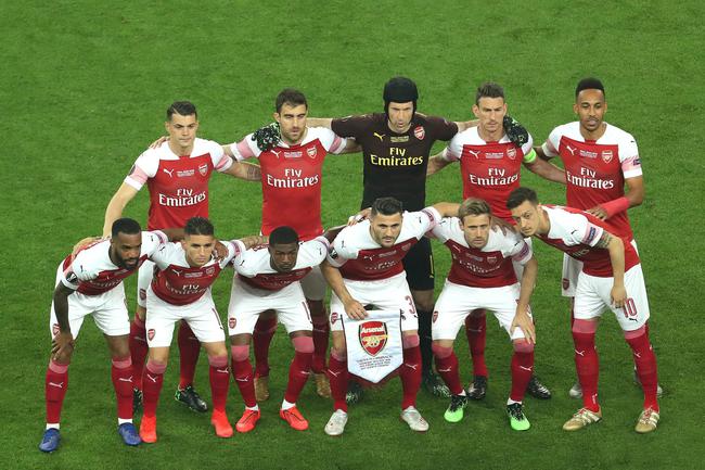 罗马诺：埃利奥特预计会回利物浦，利物浦将与维拉进行协商（罗马诺：埃利奥特有望回归利物浦，俱乐部将与维拉展开谈判）