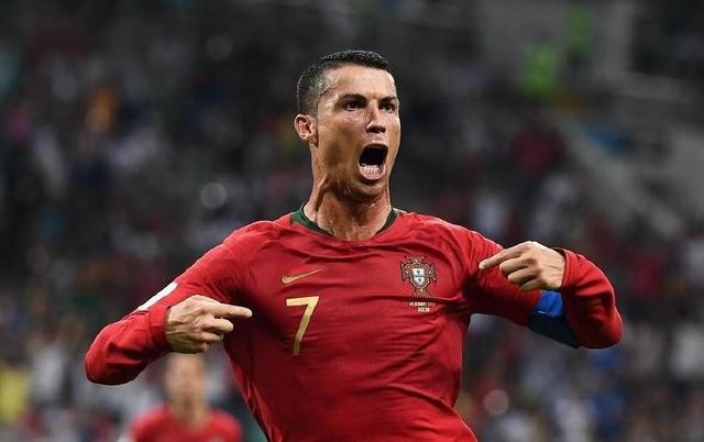 斯洛特：萨拉赫一直对俱乐部和队友很重要，队友有事不会愉快（斯洛特：萨拉赫始终是俱乐部与队友的关键人物，队友出状况谁都不会开心）