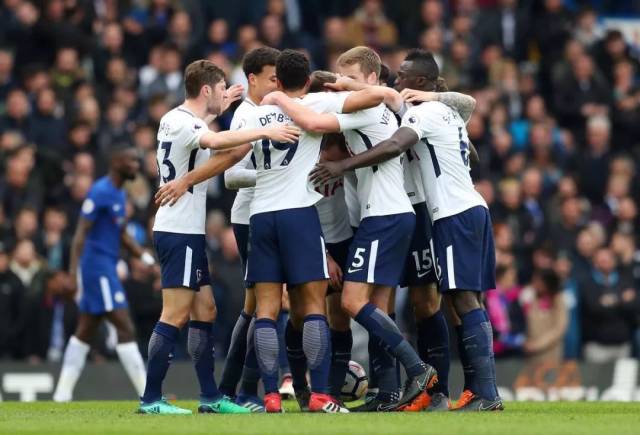 欧冠连续赛季进球纪录：本泽马、梅西连续18赛季进球第1（欧冠连续赛季进球之最：梅西、本泽马18季连破门并列第一）